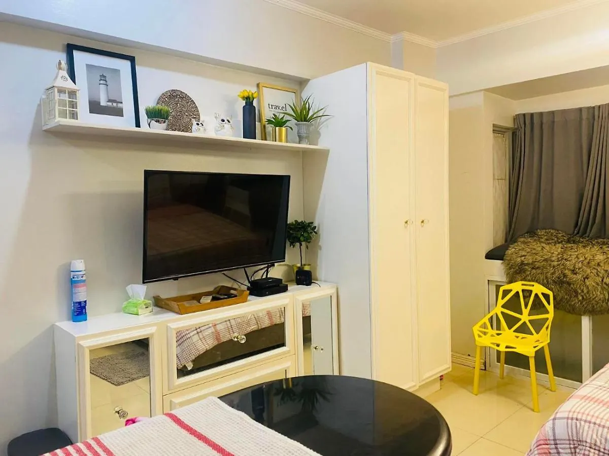 Cozy Accomodation Near Venice Grand Canal Taguig 0*,  Philippines